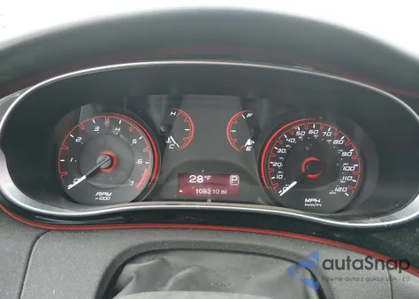 2016 Dodge Dart Sxt z USA, uszkodzony, nr VIN 1C3CDFBB4GD608081